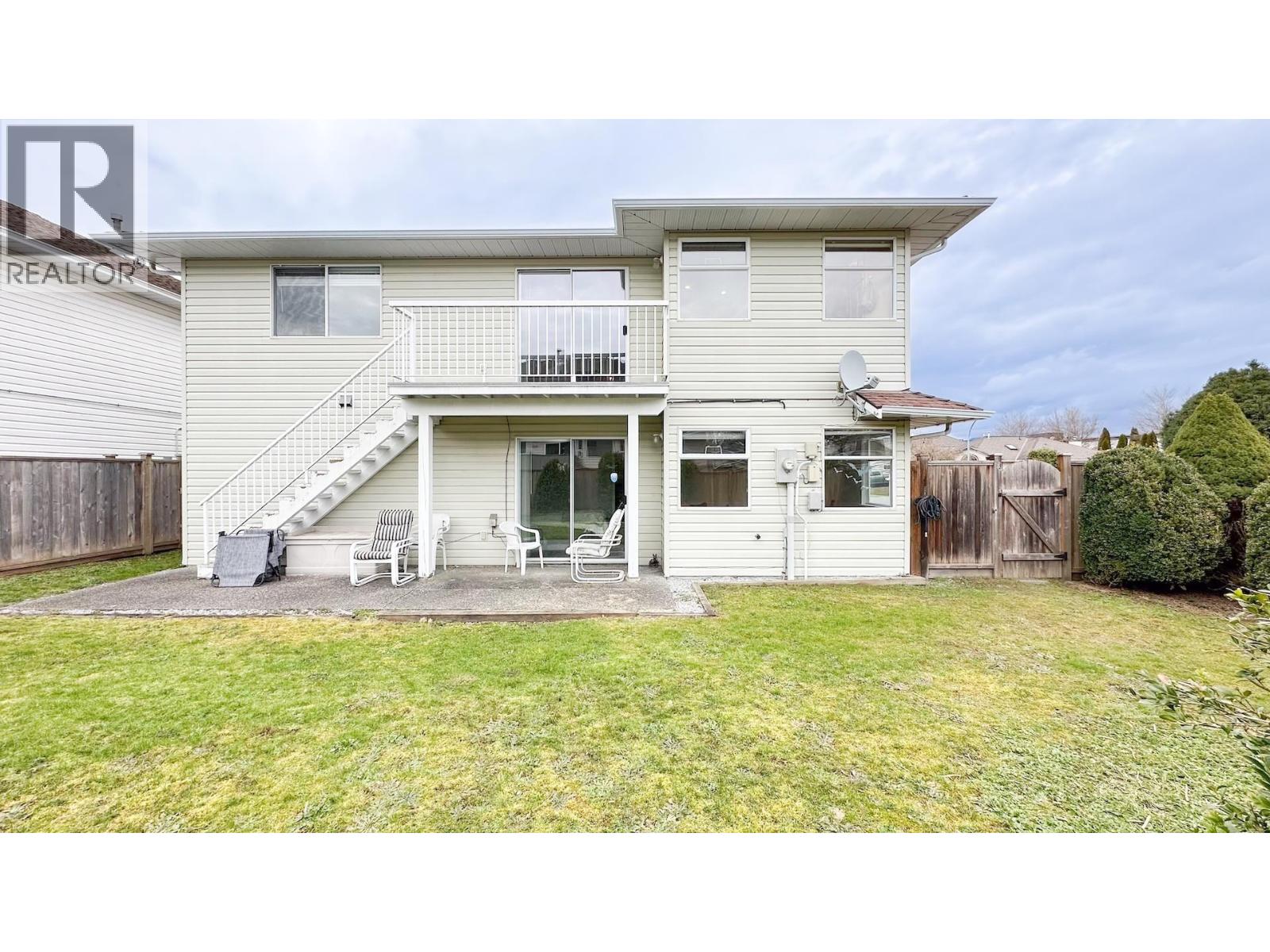 12055 Chestnut Crescent, Pitt Meadows, British Columbia  V3Y 2L6 - Photo 4 - R3092797