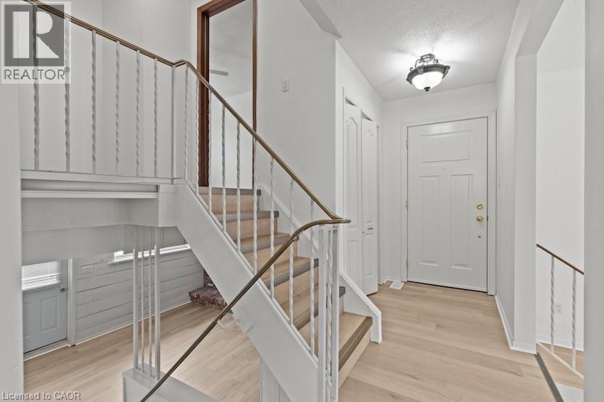 6176 Johnson Drive, Niagara Falls, Ontario  L2J 3J5 - Photo 6 - 40808115