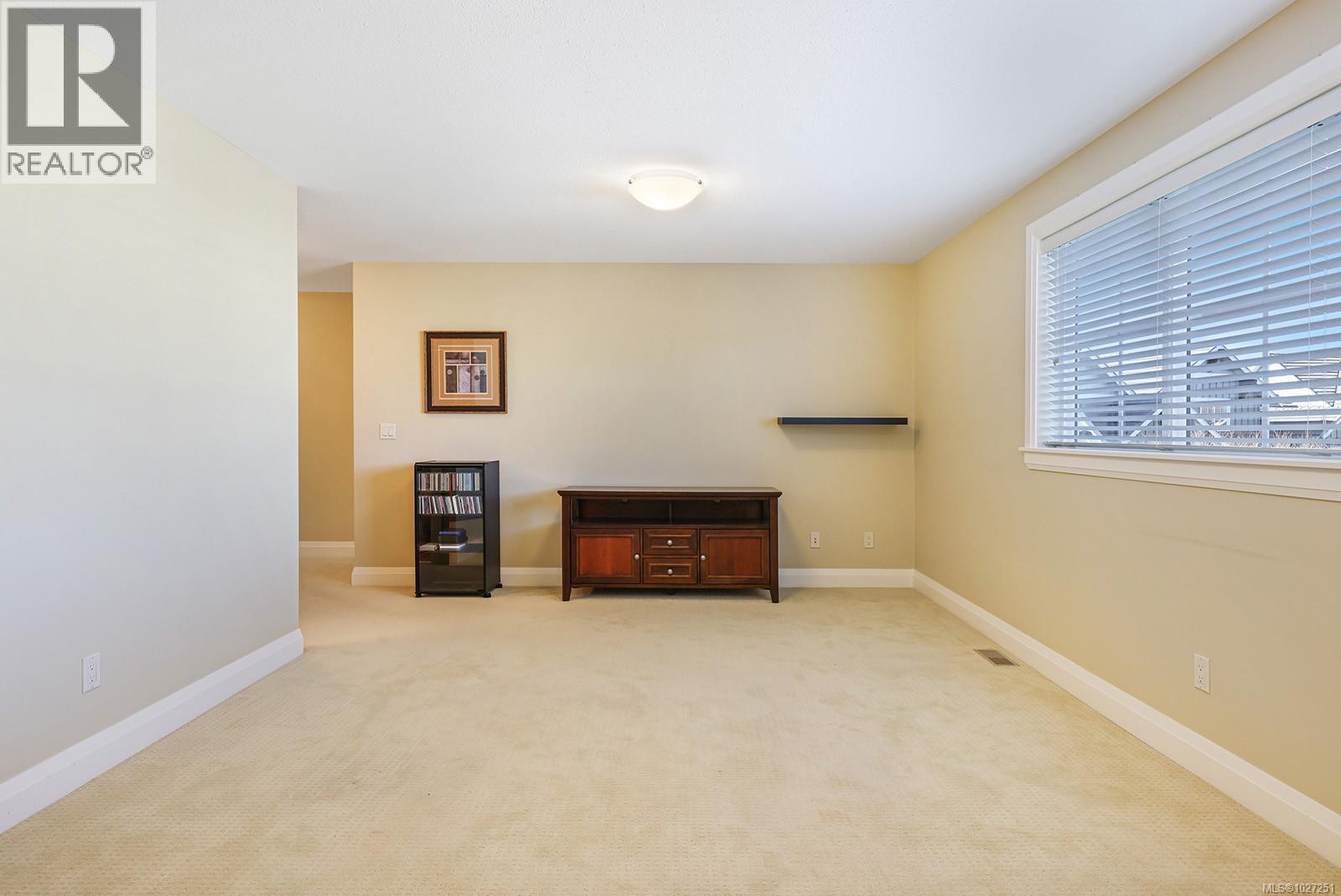 107 1055 Crown Isle Dr, Courtenay, British Columbia V9N 0A5 - Photo 32 - 1027251