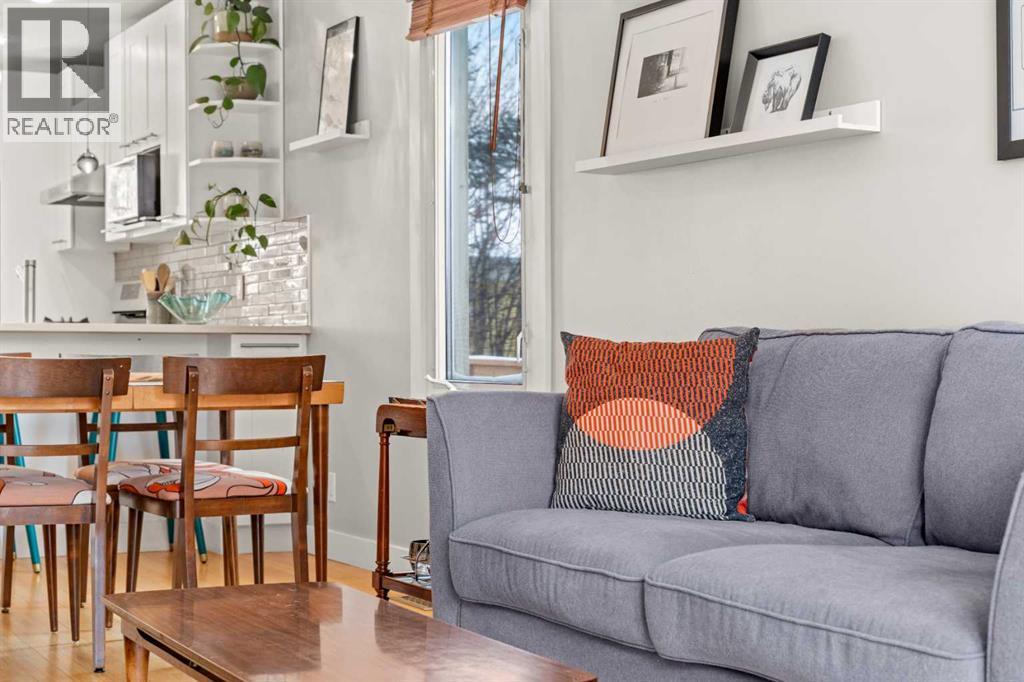 2714 17 Street Sw, Calgary, Alberta  T2T 4N3 - Photo 6 - A2287621