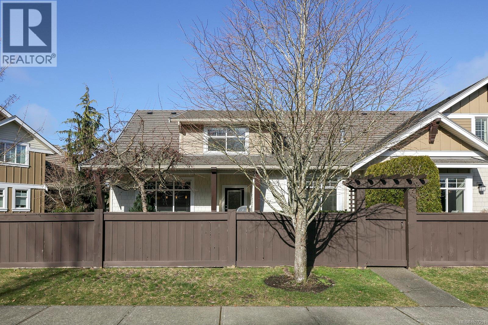 107 1055 Crown Isle Dr, Courtenay, British Columbia V9N 0A5 - Photo 41 - 1027251