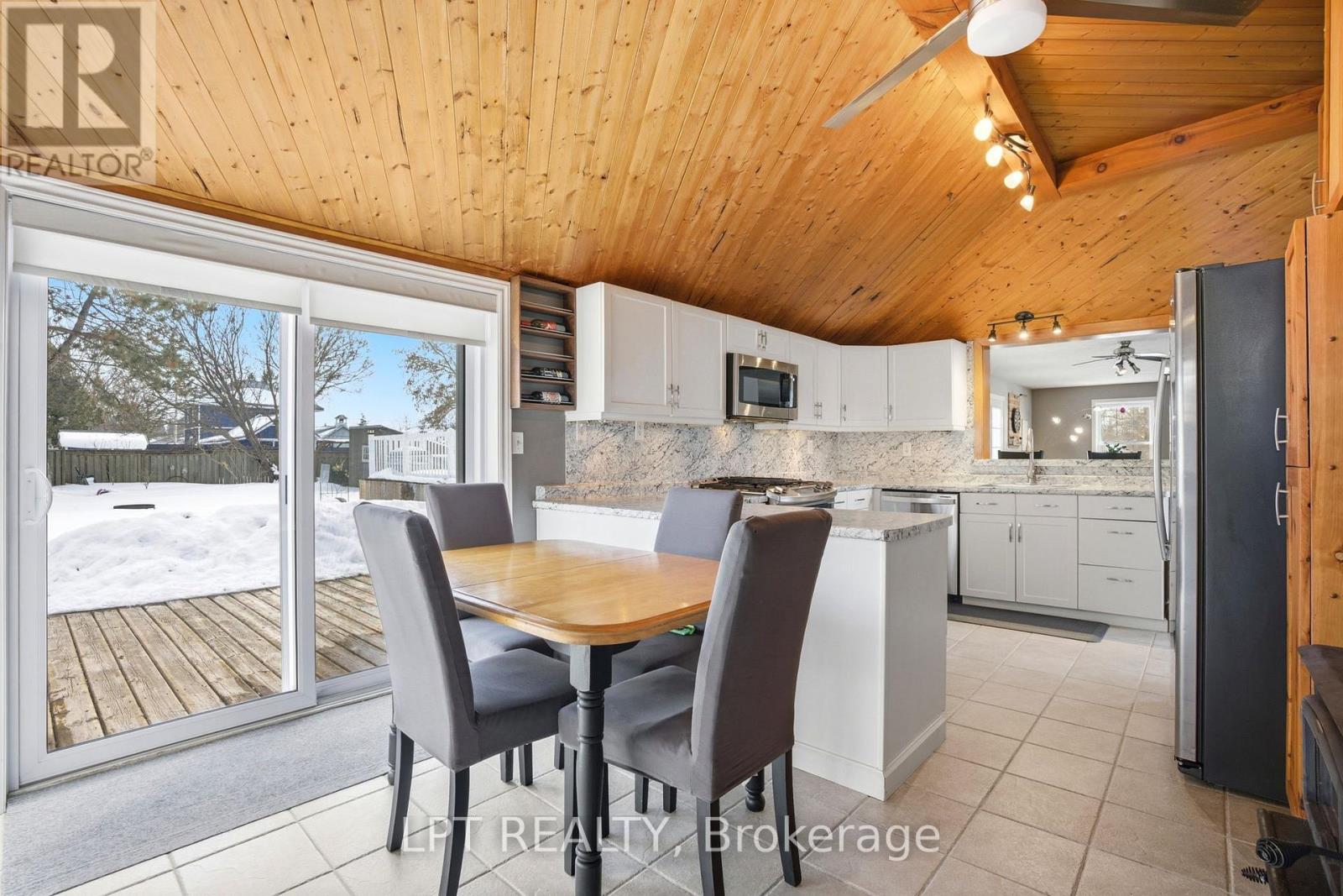 143 Main Street, South Huron, Ontario  N0M 1N0 - Photo 11 - X12828288