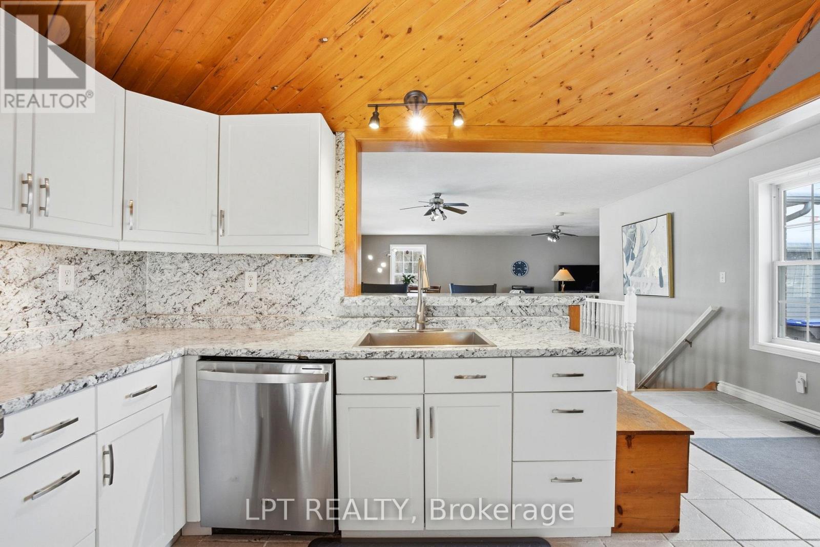 143 Main Street, South Huron, Ontario  N0M 1N0 - Photo 13 - X12828288