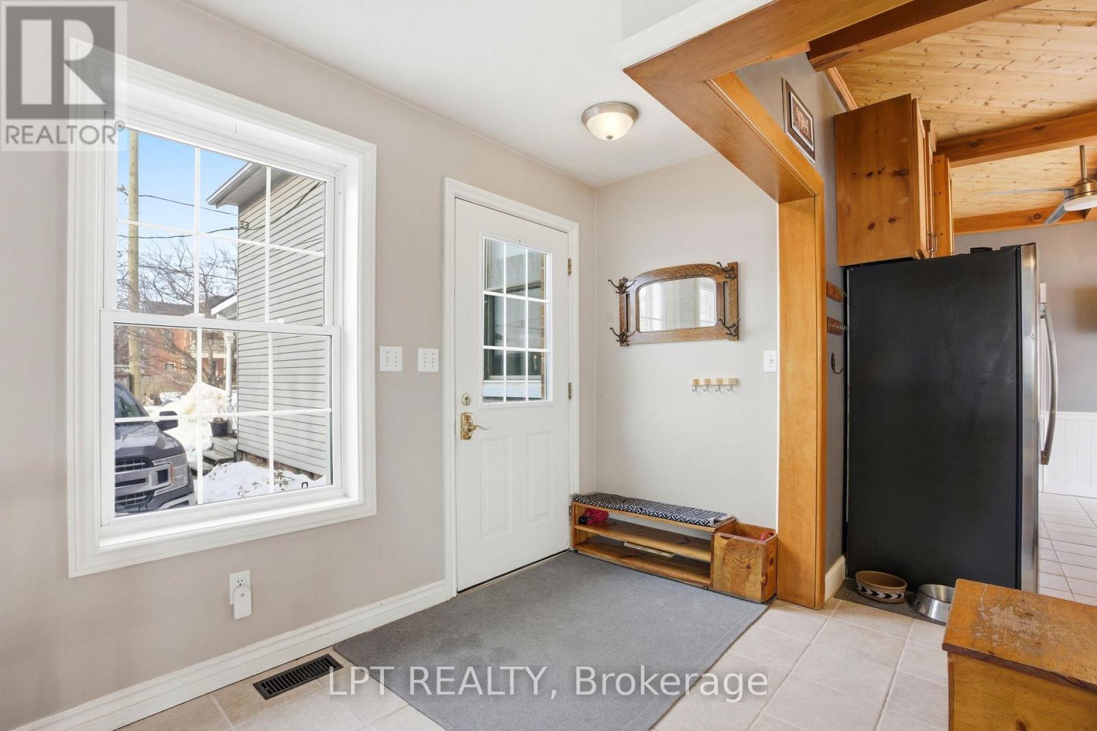 143 Main Street, South Huron, Ontario  N0M 1N0 - Photo 17 - X12828288