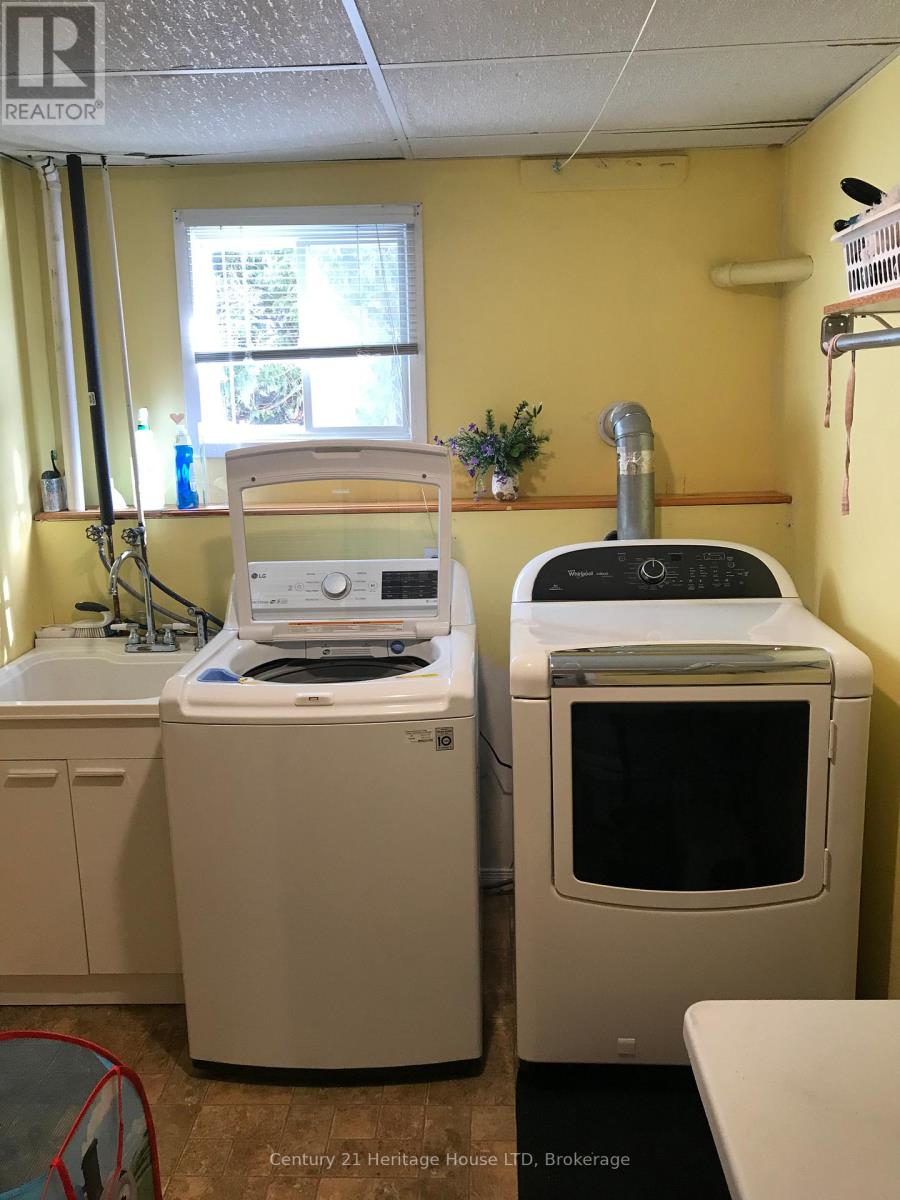 25 Nelson Avenue, Fort Erie, Ontario  L2A 5K7 - Photo 26 - X12828246