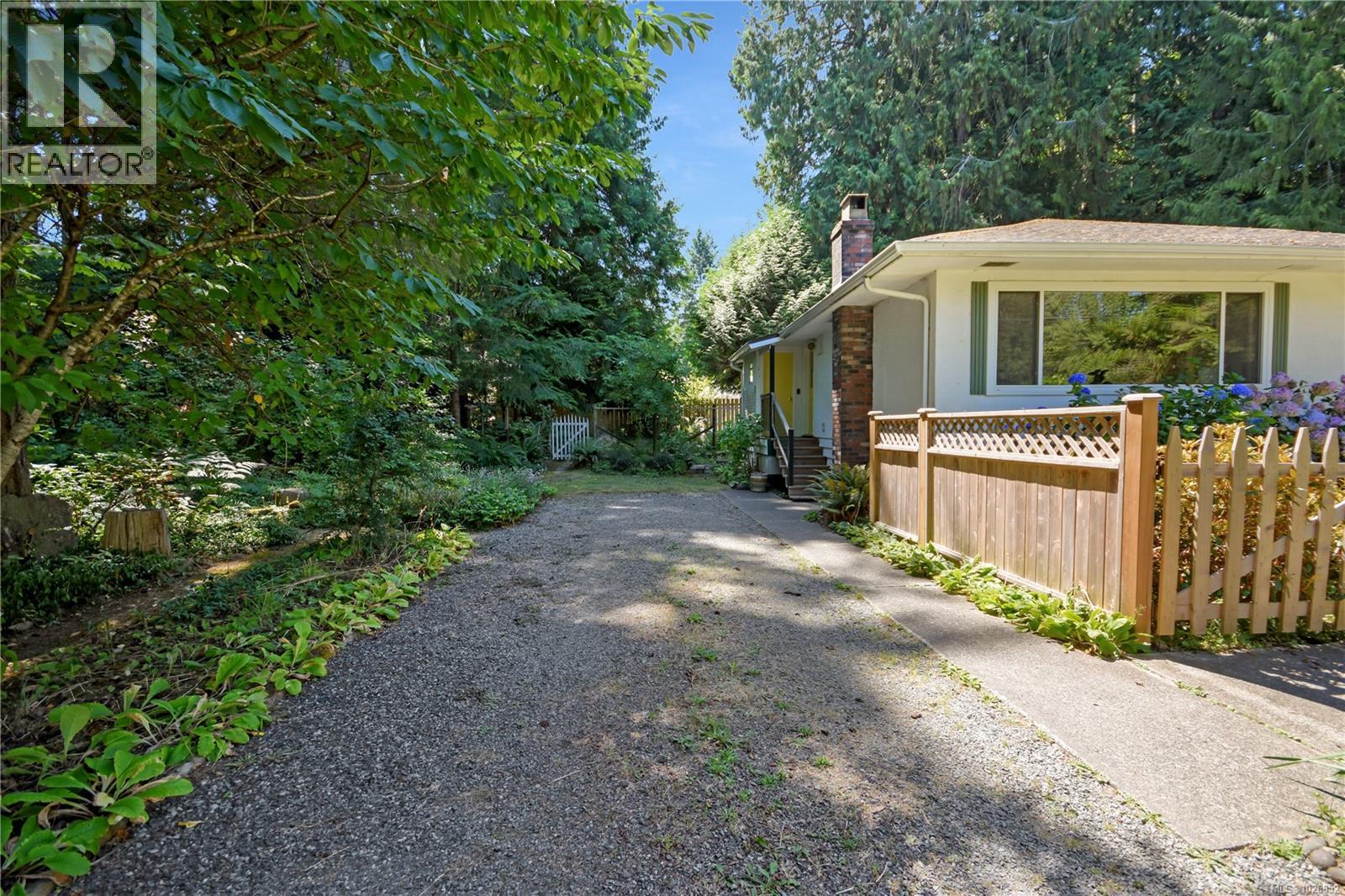 1045 Mcclay Way, Gabriola Island, British Columbia  V0R 1X3 - Photo 26 - 1026852