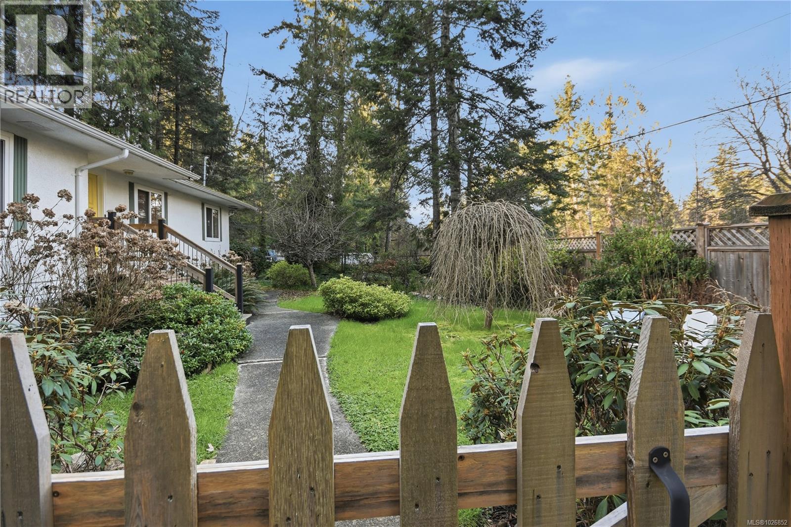 1045 Mcclay Way, Gabriola Island, British Columbia  V0R 1X3 - Photo 34 - 1026852