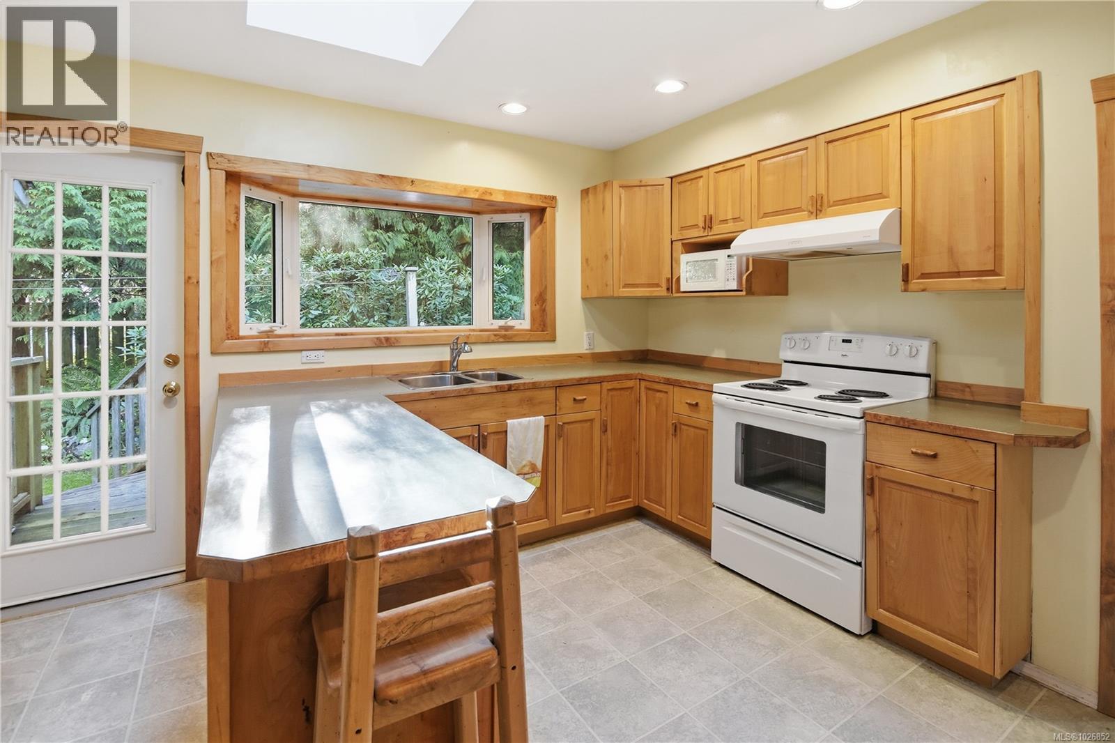 1045 Mcclay Way, Gabriola Island, British Columbia  V0R 1X3 - Photo 6 - 1026852