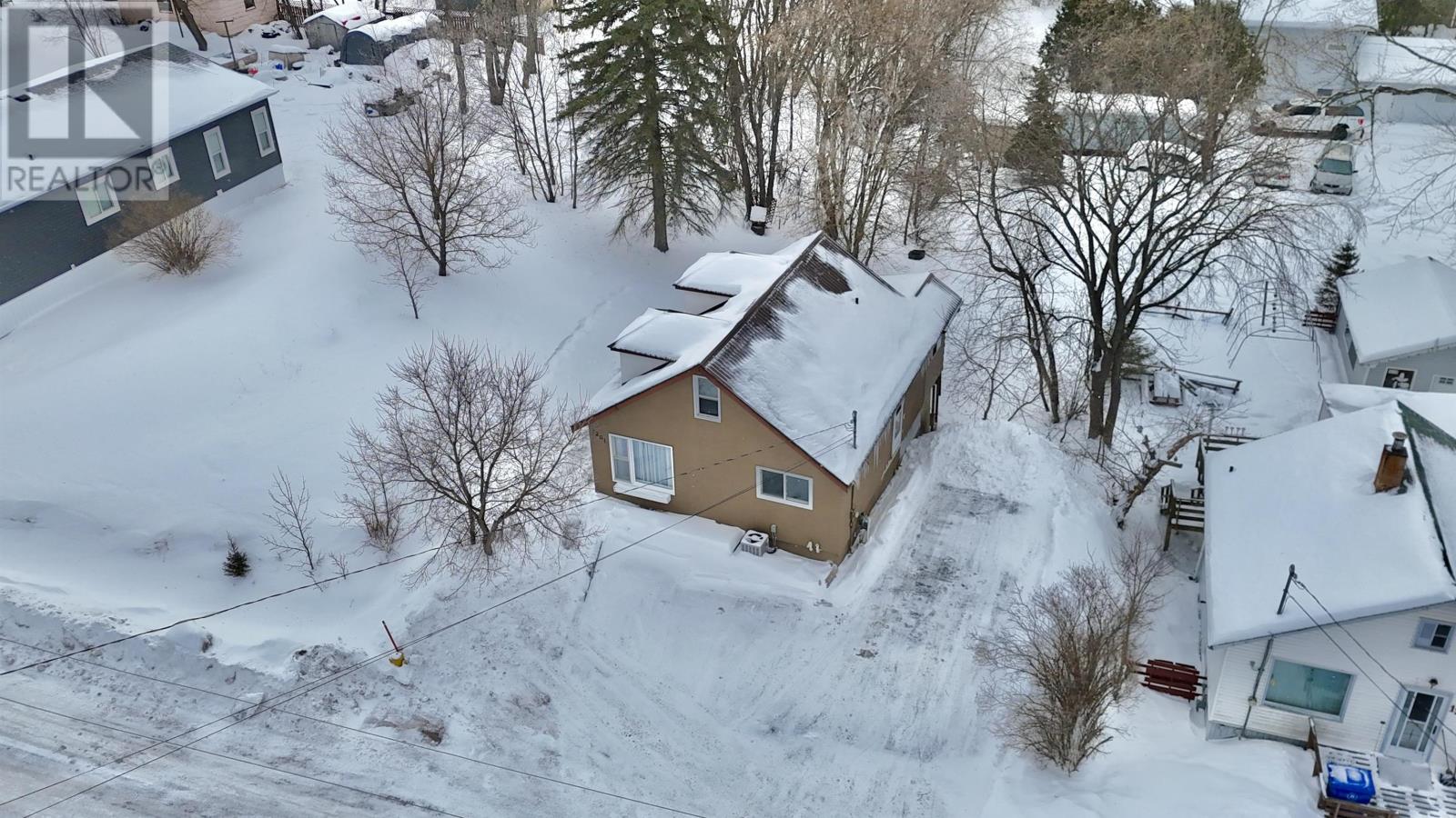 1201 Superior Street, Kenora, Ontario  P0X 1C0 - Photo 27 - TB2600319