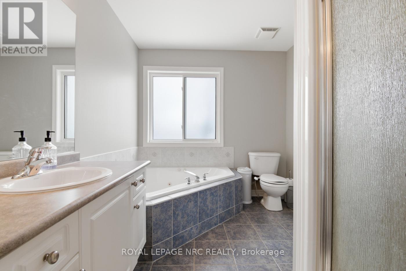 5245 White Dove Parkway, Niagara Falls, Ontario  L2H 3M5 - Photo 14 - X12828366