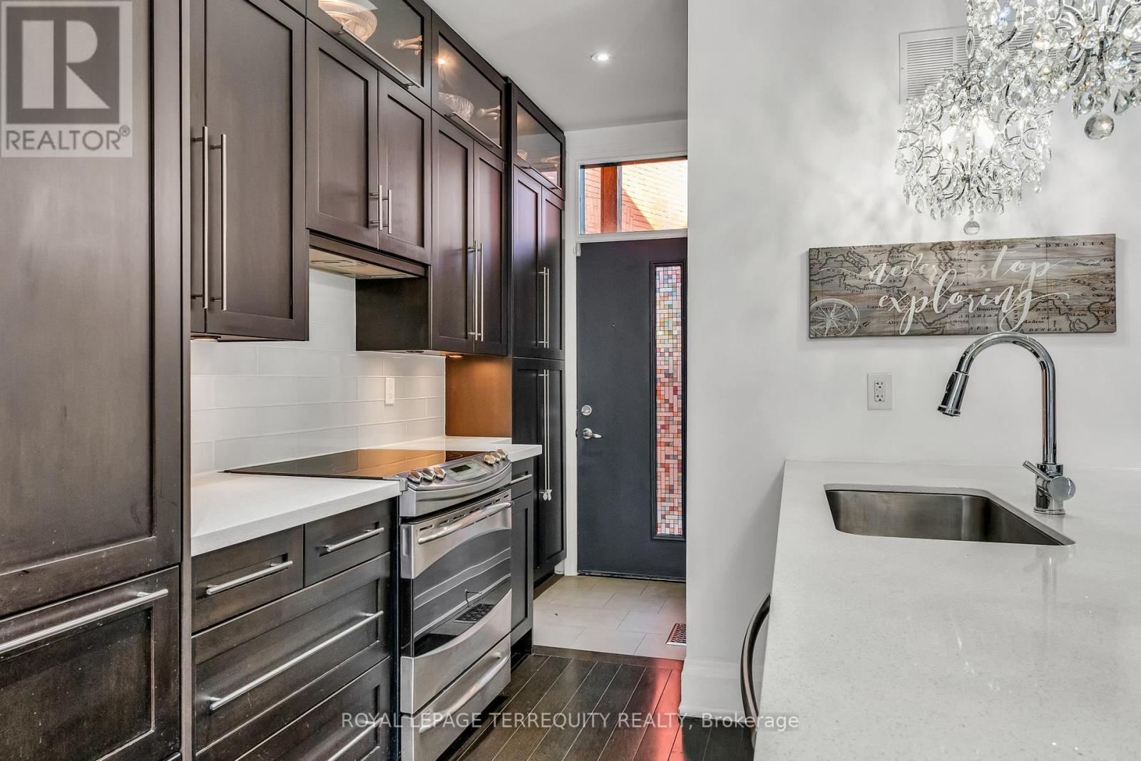 285 Lisgar Street, Toronto, Ontario  M6J 3H1 - Photo 14 - C12685798