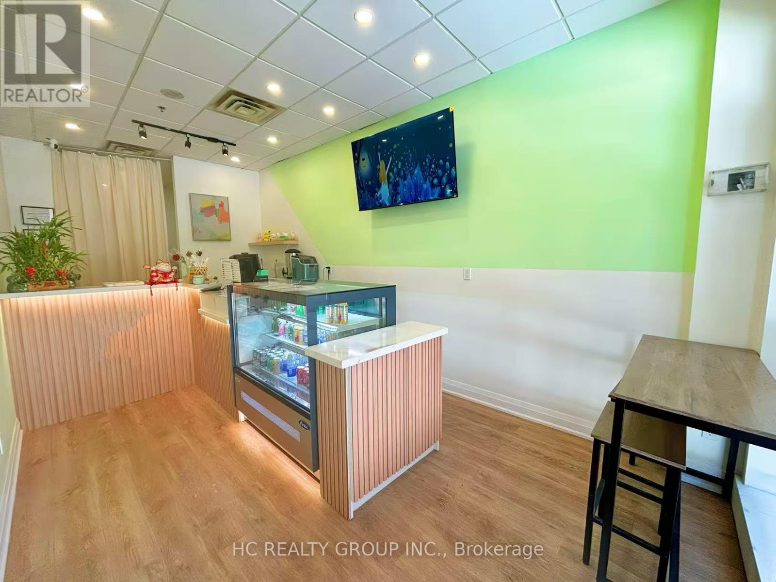 31 - 15 Northtown Way, Toronto, Ontario  M2N 7A2 - Photo 1 - C12813964