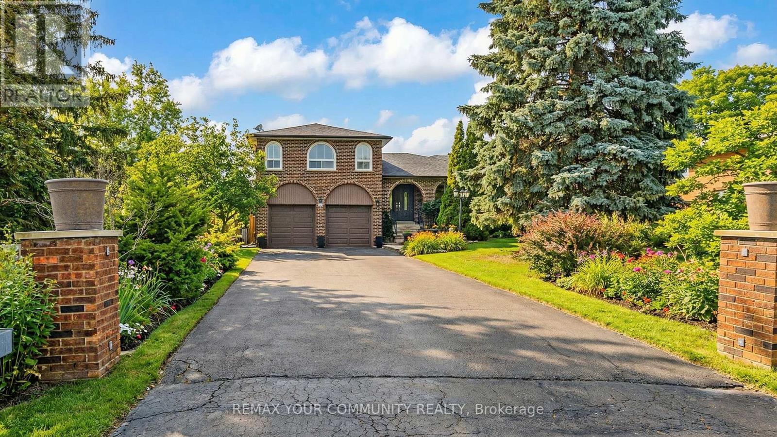 130 Spruce Avenue, Richmond Hill, Ontario  L4C 6W1 - Photo 1 - N12825202