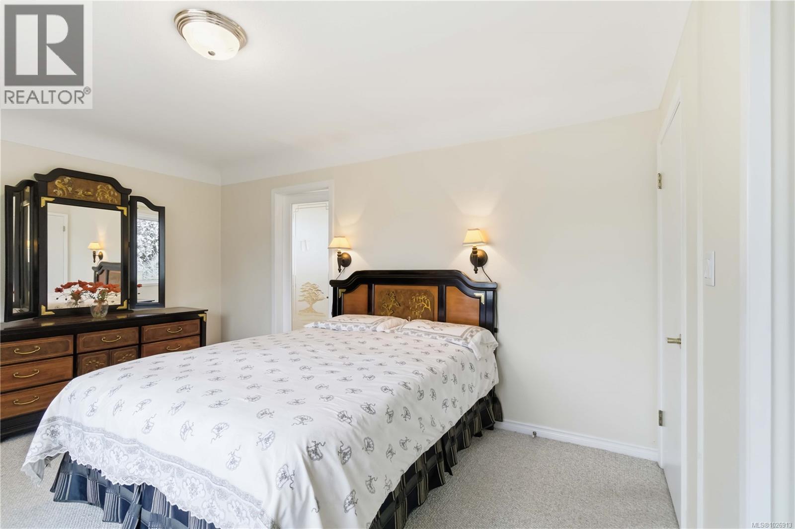 1141 Hadfield Ave, Esquimalt, British Columbia V9A 5N8 - Photo 11 - 1026913