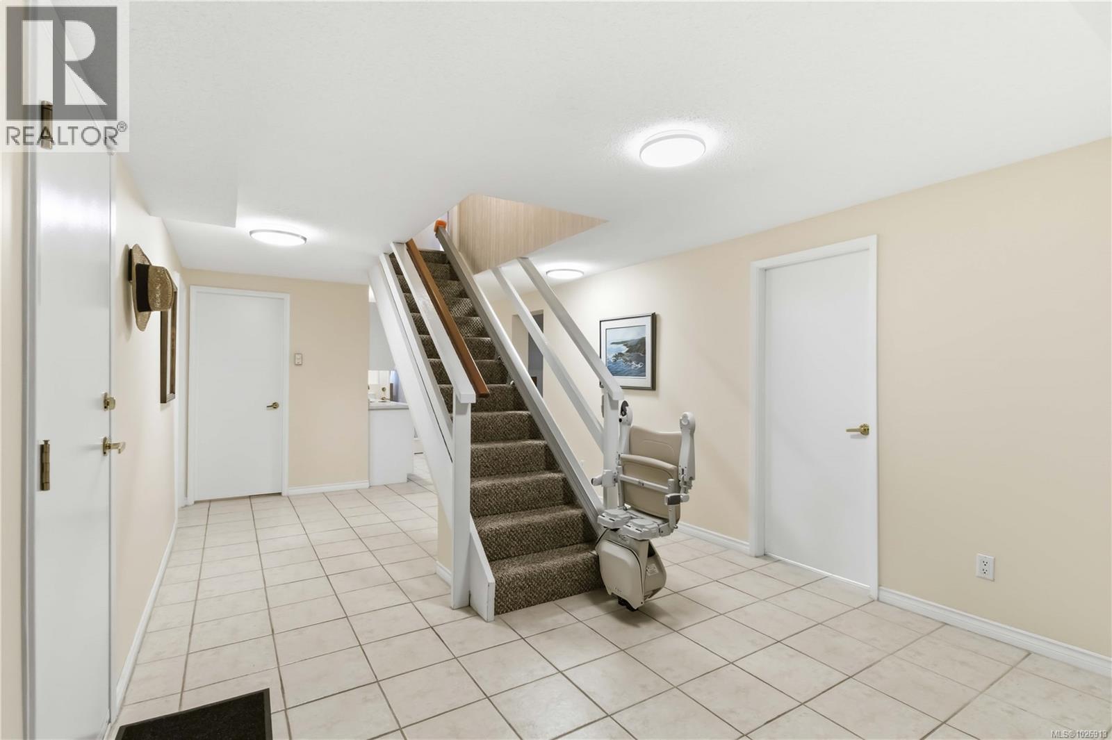 1141 Hadfield Ave, Esquimalt, British Columbia V9A 5N8 - Photo 16 - 1026913