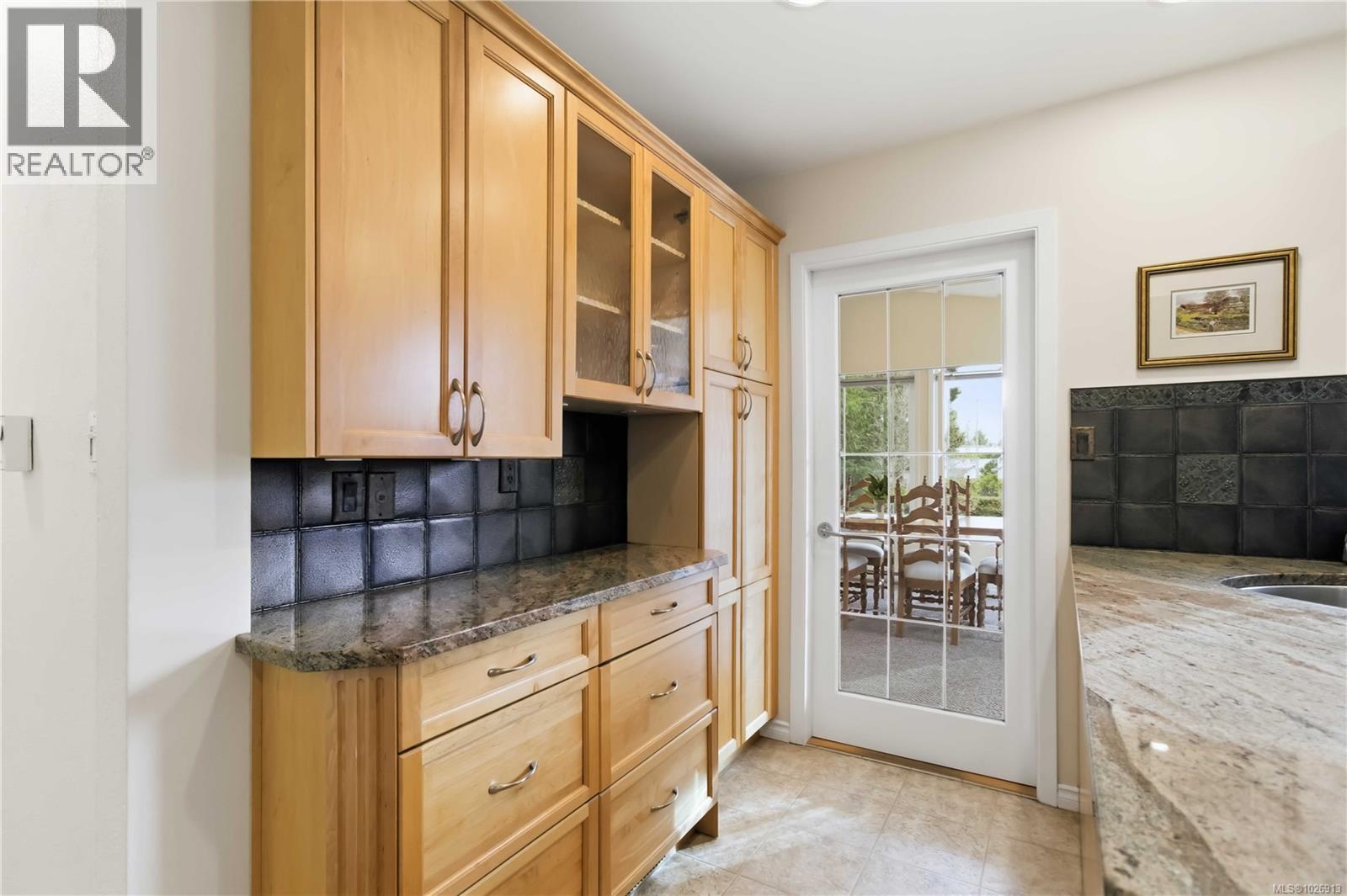 1141 Hadfield Ave, Esquimalt, British Columbia V9A 5N8 - Photo 38 - 1026913