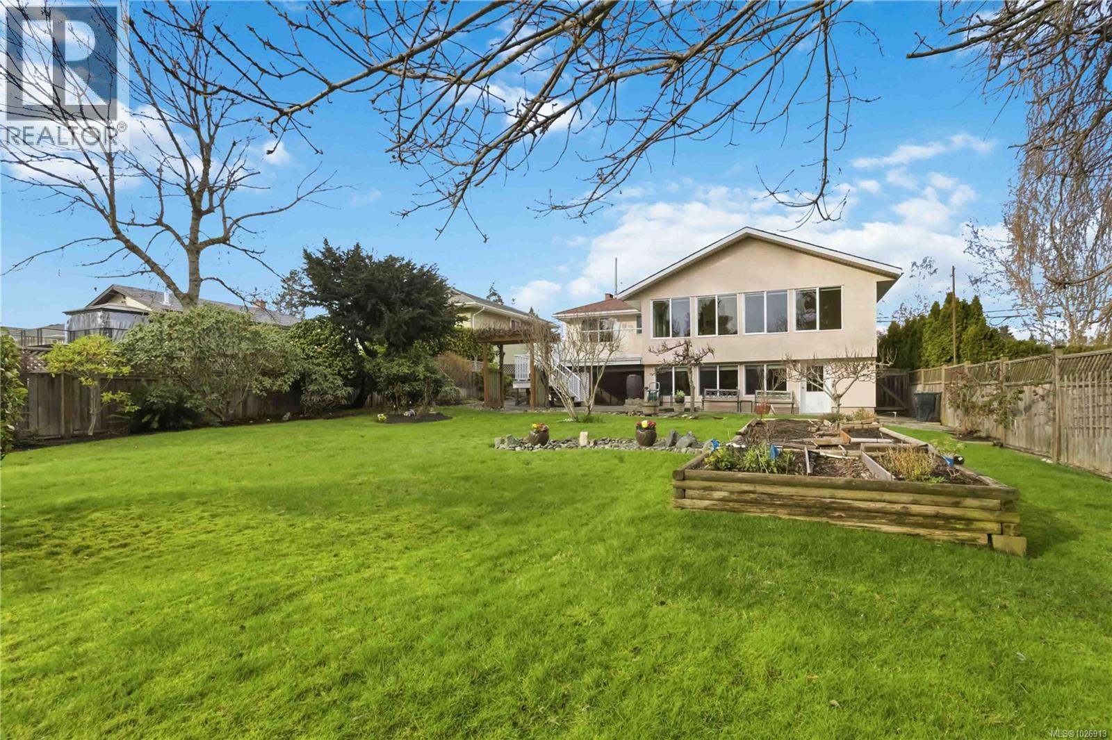 1141 Hadfield Ave, Esquimalt, British Columbia V9A 5N8 - Photo 61 - 1026913