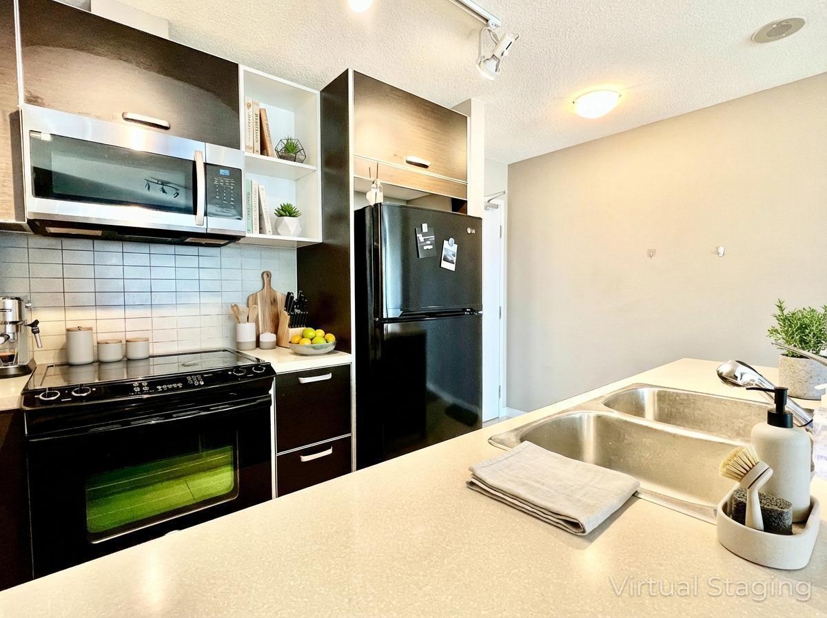 609 13688 100 Avenue, Surrey, British Columbia  V3T 0G5 - Photo 4 - R3094100