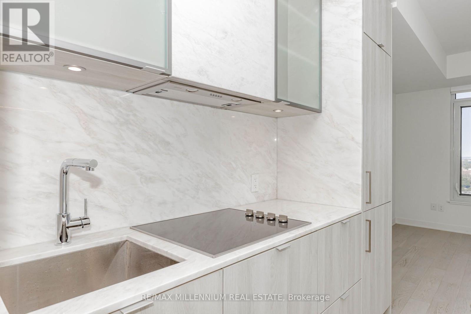 4103 - 11 Yorkville Avenue, Toronto, Ontario  M4W 0B7 - Photo 14 - C12828284