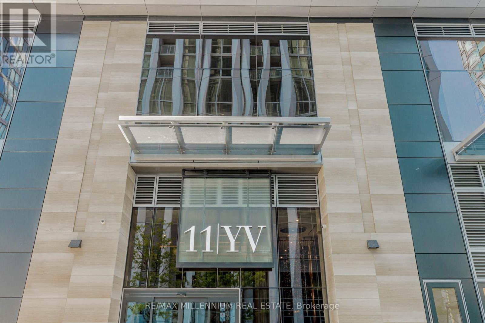 4103 - 11 Yorkville Avenue, Toronto, Ontario  M4W 0B7 - Photo 5 - C12828284