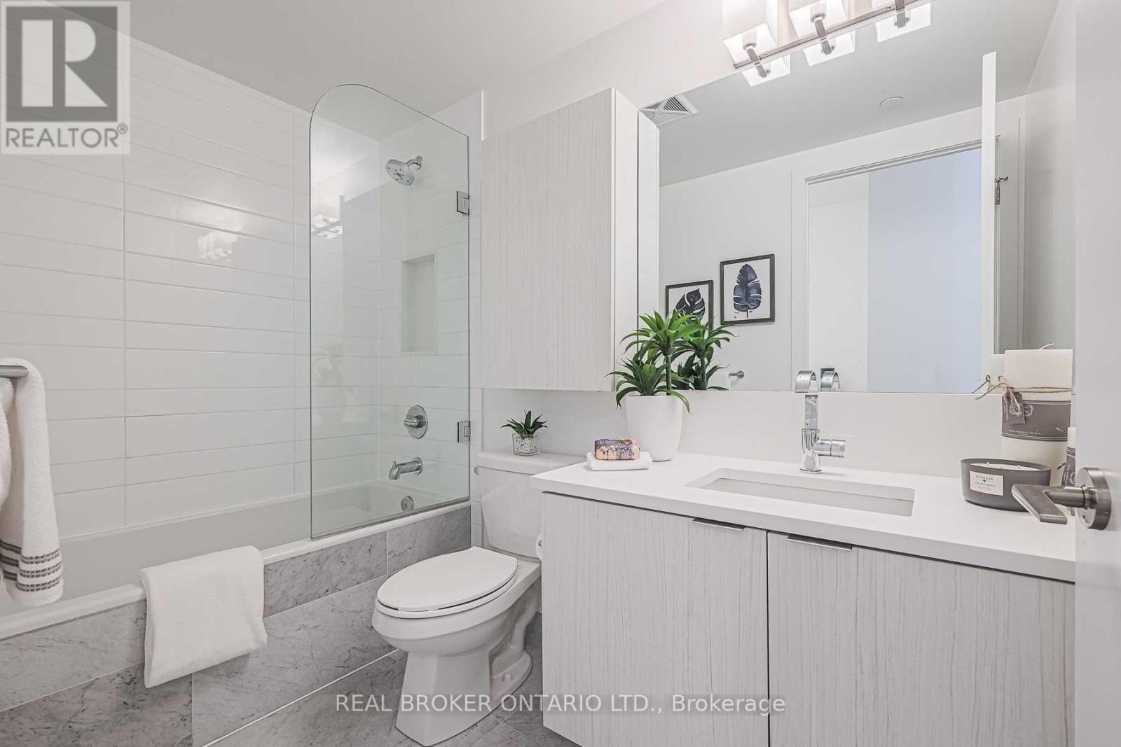 617 - 38 Iannuzzi Street, Toronto (Niagara), Ontario  M5V 0S2 - Photo 21 - C12828352