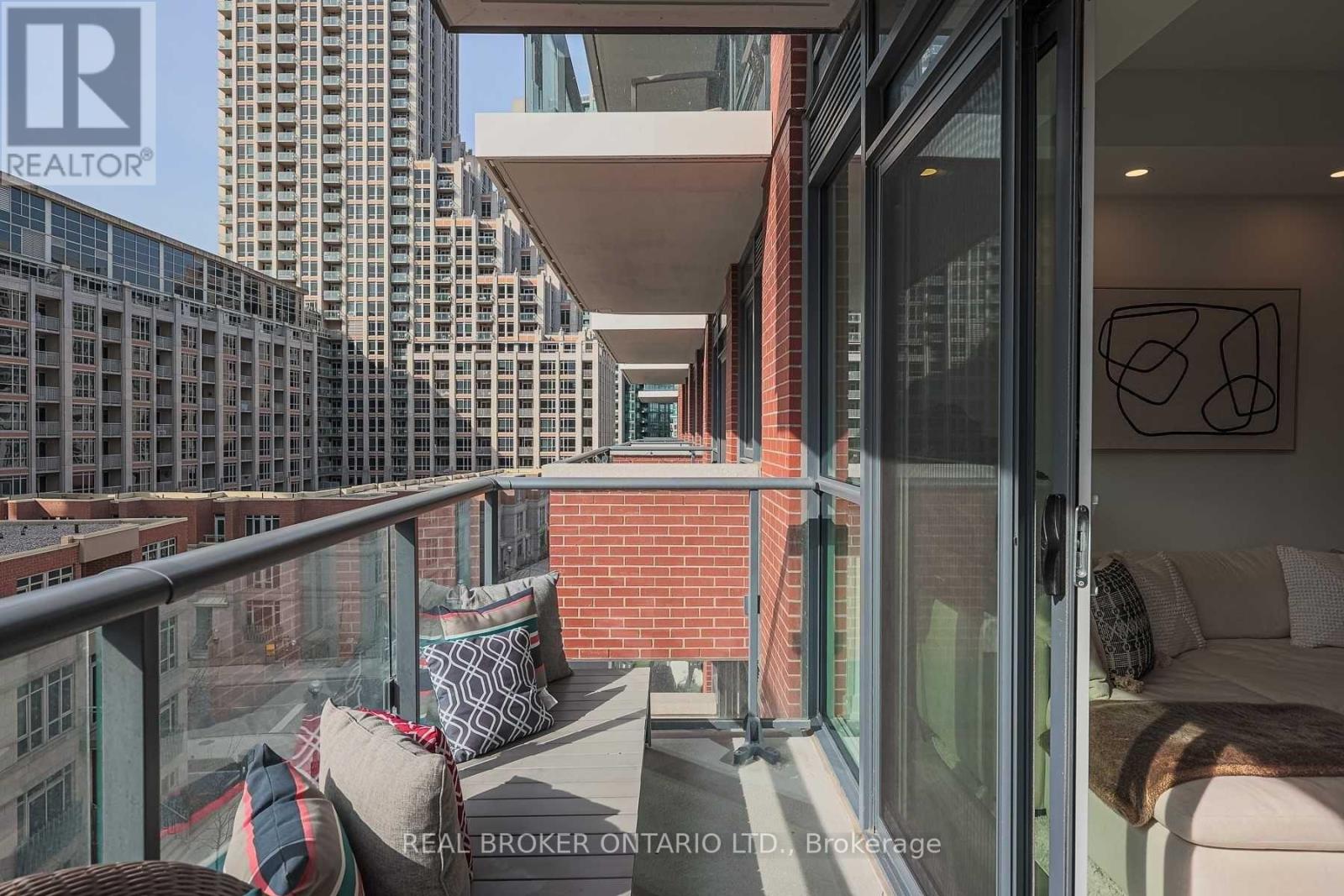 617 - 38 Iannuzzi Street, Toronto (Niagara), Ontario  M5V 0S2 - Photo 25 - C12828352