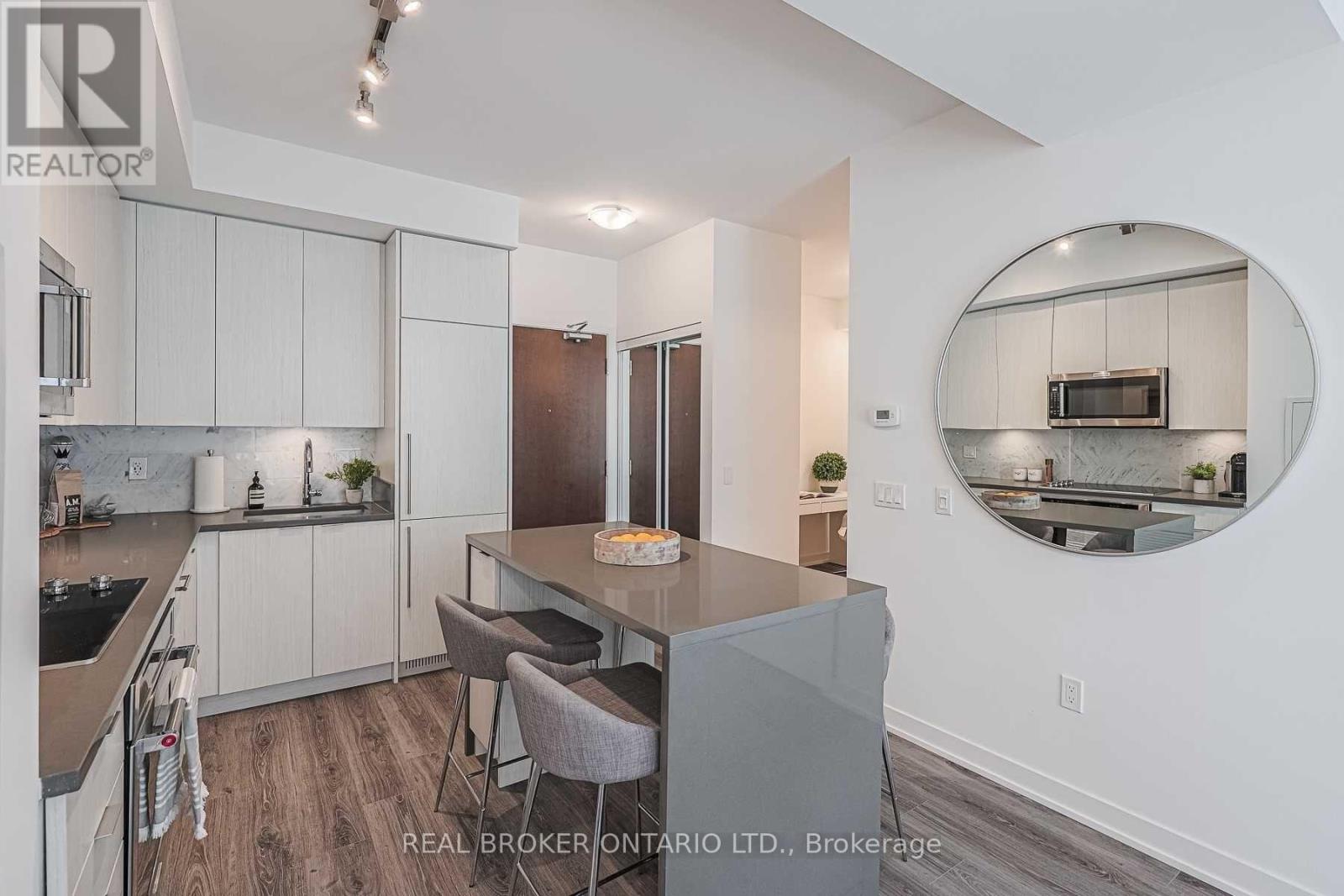 617 - 38 Iannuzzi Street, Toronto (Niagara), Ontario  M5V 0S2 - Photo 5 - C12828352