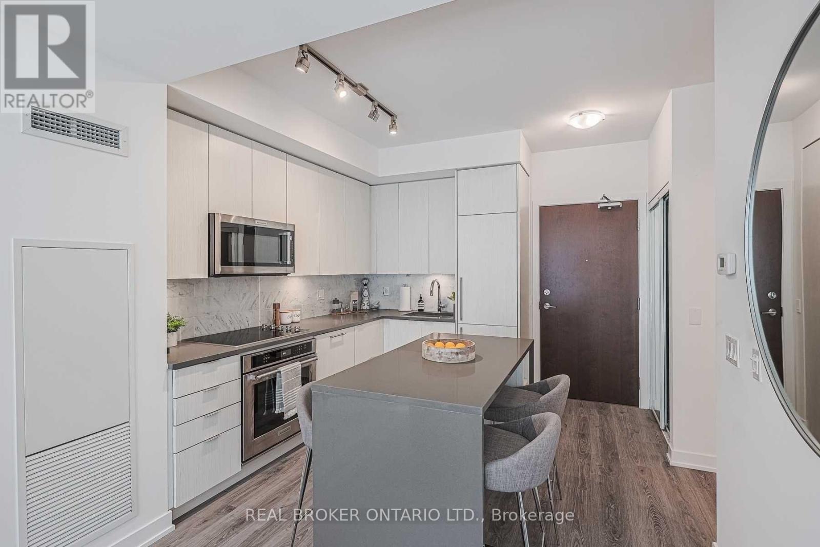 617 - 38 Iannuzzi Street, Toronto (Niagara), Ontario  M5V 0S2 - Photo 8 - C12828352