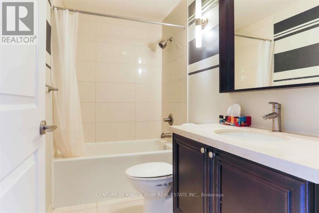 Gph19 - 100 Harrison Garden Boulevard, Toronto (Willowdale East), Ontario  M2N 0C2 - Photo 7 - C12828356