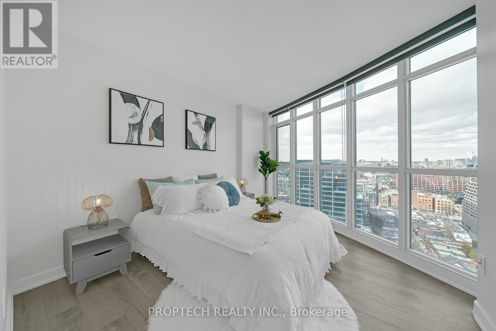 2902 - 21 Iceboat Terrace, Toronto, Ontario  M5V 4A9 - Photo 8 - C12828412