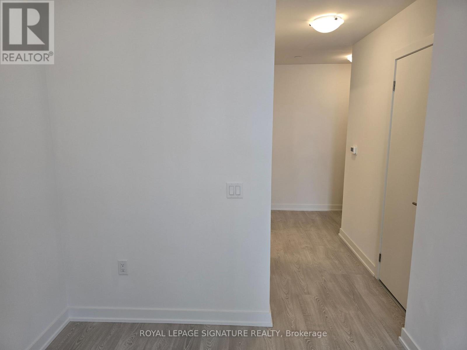 603 - 1 Quarrington Lane, Toronto, Ontario  M3C 0S4 - Photo 3 - C12828440