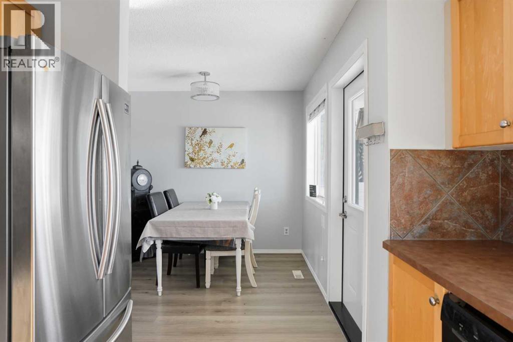 7 Bridleridge Link Sw, Calgary, Alberta  T2Y 4L3 - Photo 11 - A2284256