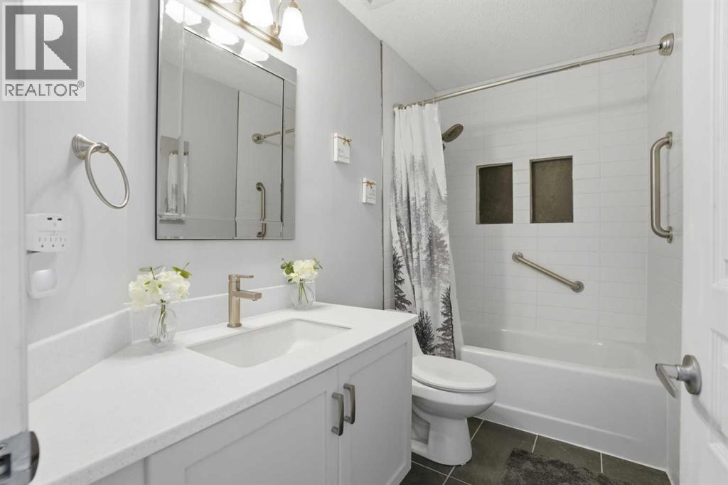 7 Bridleridge Link Sw, Calgary, Alberta  T2Y 4L3 - Photo 22 - A2284256
