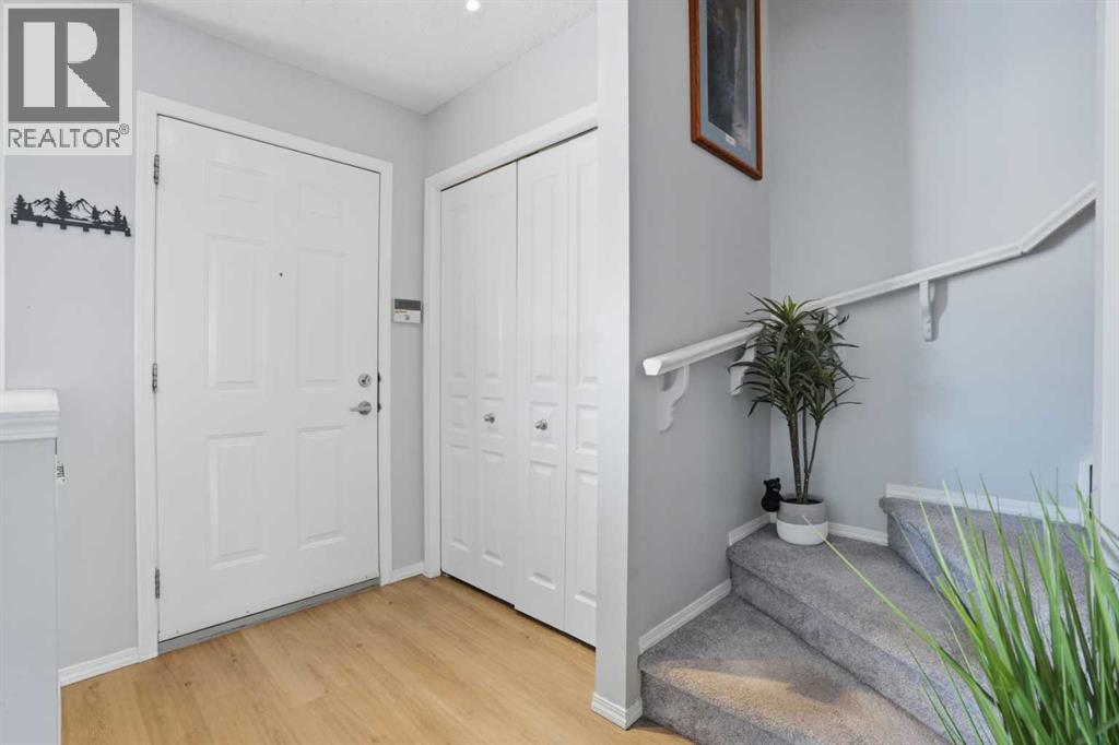 7 Bridleridge Link Sw, Calgary, Alberta  T2Y 4L3 - Photo 3 - A2284256