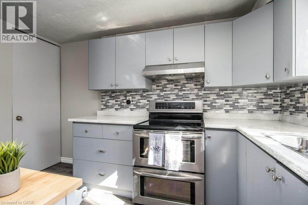 696 Parkview Crescent, Cambridge, Ontario  N3H 4X7 - Photo 16 - 40807347