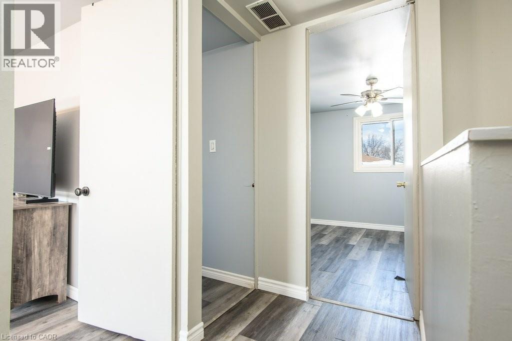 696 Parkview Crescent, Cambridge, Ontario  N3H 4X7 - Photo 32 - 40807347