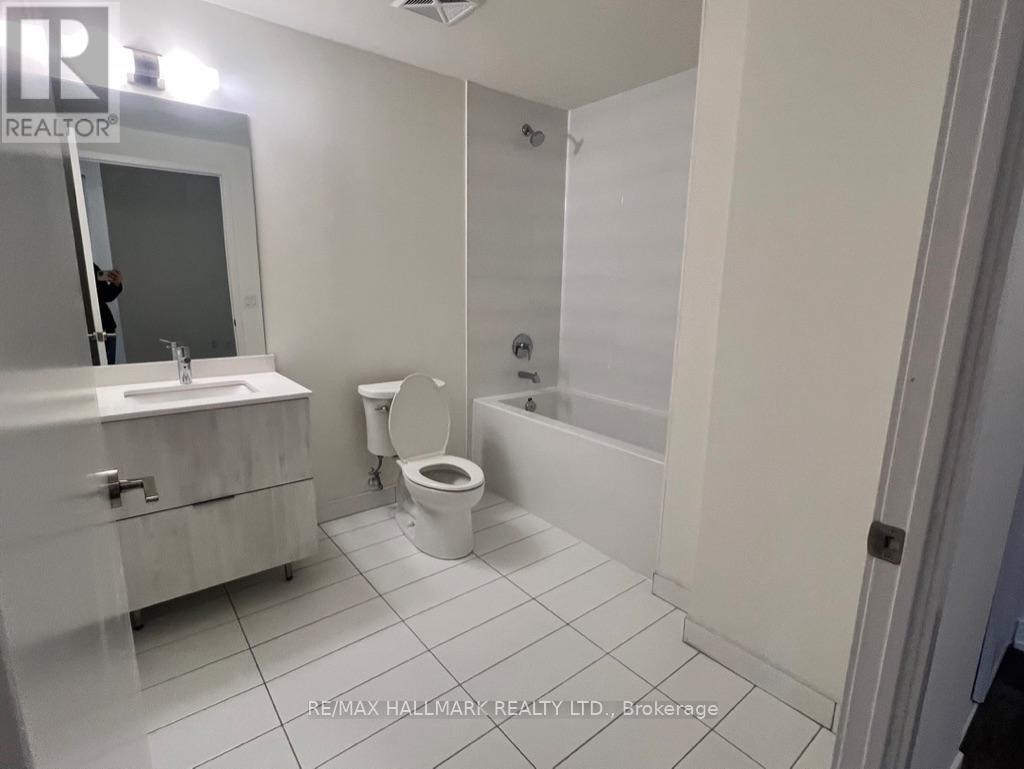 216 - 6 David Eyer Road, Richmond Hill, Ontario  L4S 0N5 - Photo 8 - N12828282