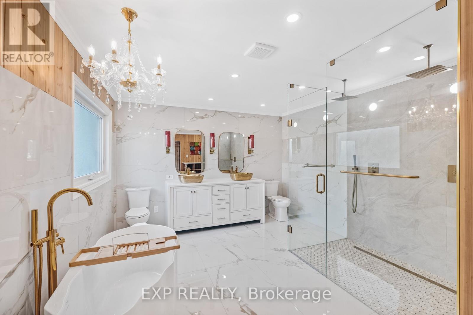 598 Lyman Boulevard, Newmarket (Stonehaven-Wyndham), Ontario  L3X 1V9 - Photo 21 - N12828348