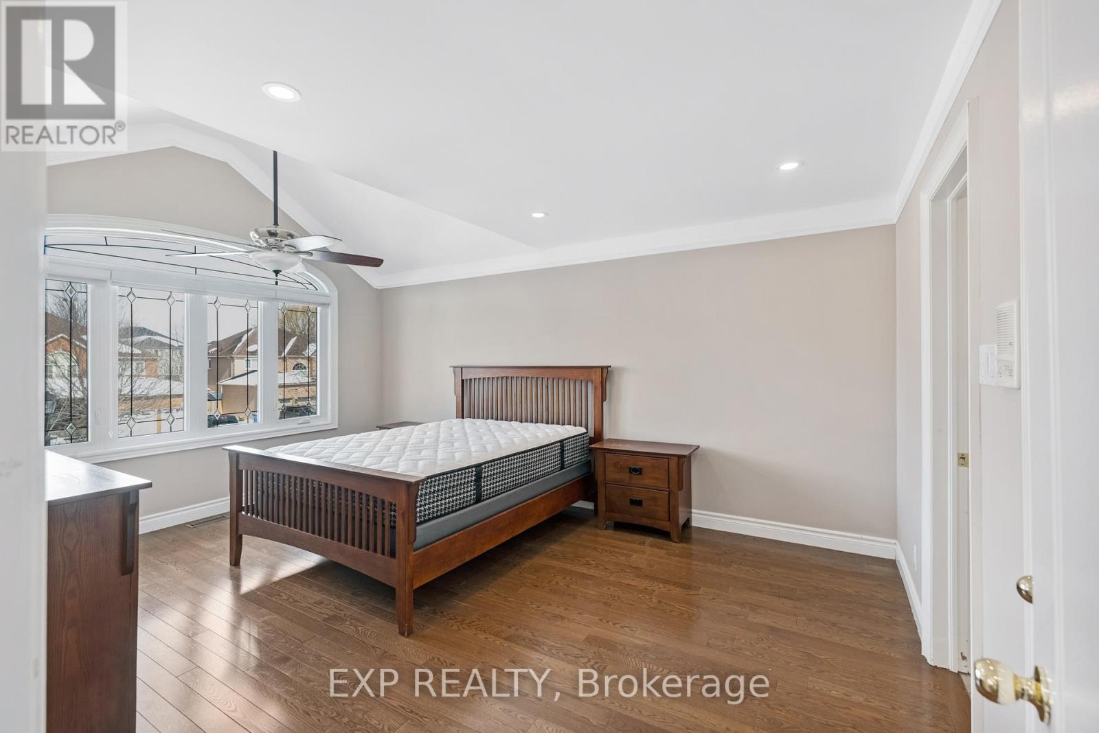 598 Lyman Boulevard, Newmarket (Stonehaven-Wyndham), Ontario  L3X 1V9 - Photo 24 - N12828348