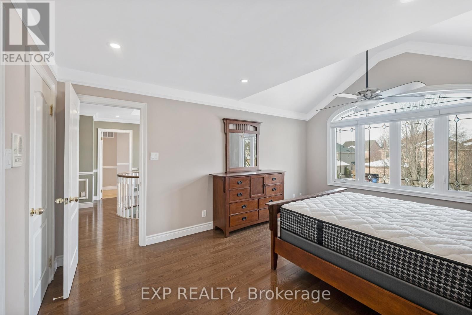 598 Lyman Boulevard, Newmarket (Stonehaven-Wyndham), Ontario  L3X 1V9 - Photo 25 - N12828348