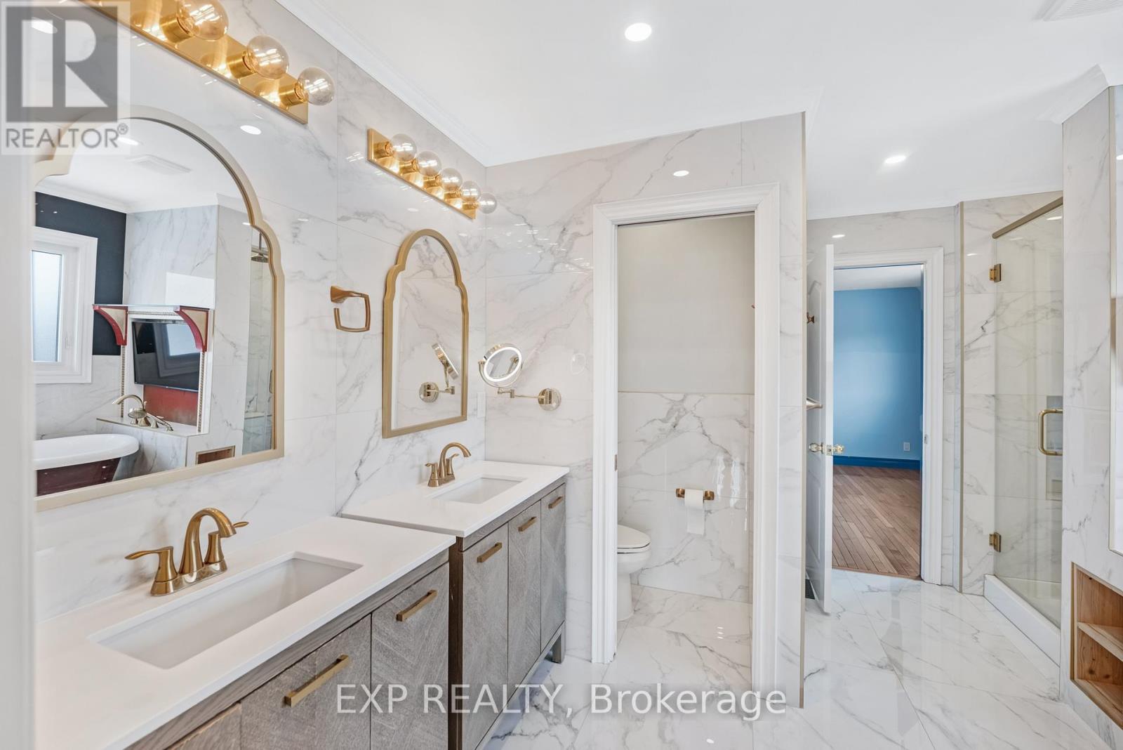 598 Lyman Boulevard, Newmarket (Stonehaven-Wyndham), Ontario  L3X 1V9 - Photo 29 - N12828348