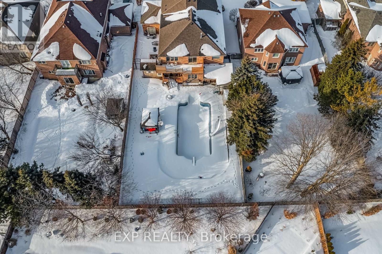 598 Lyman Boulevard, Newmarket (Stonehaven-Wyndham), Ontario  L3X 1V9 - Photo 49 - N12828348