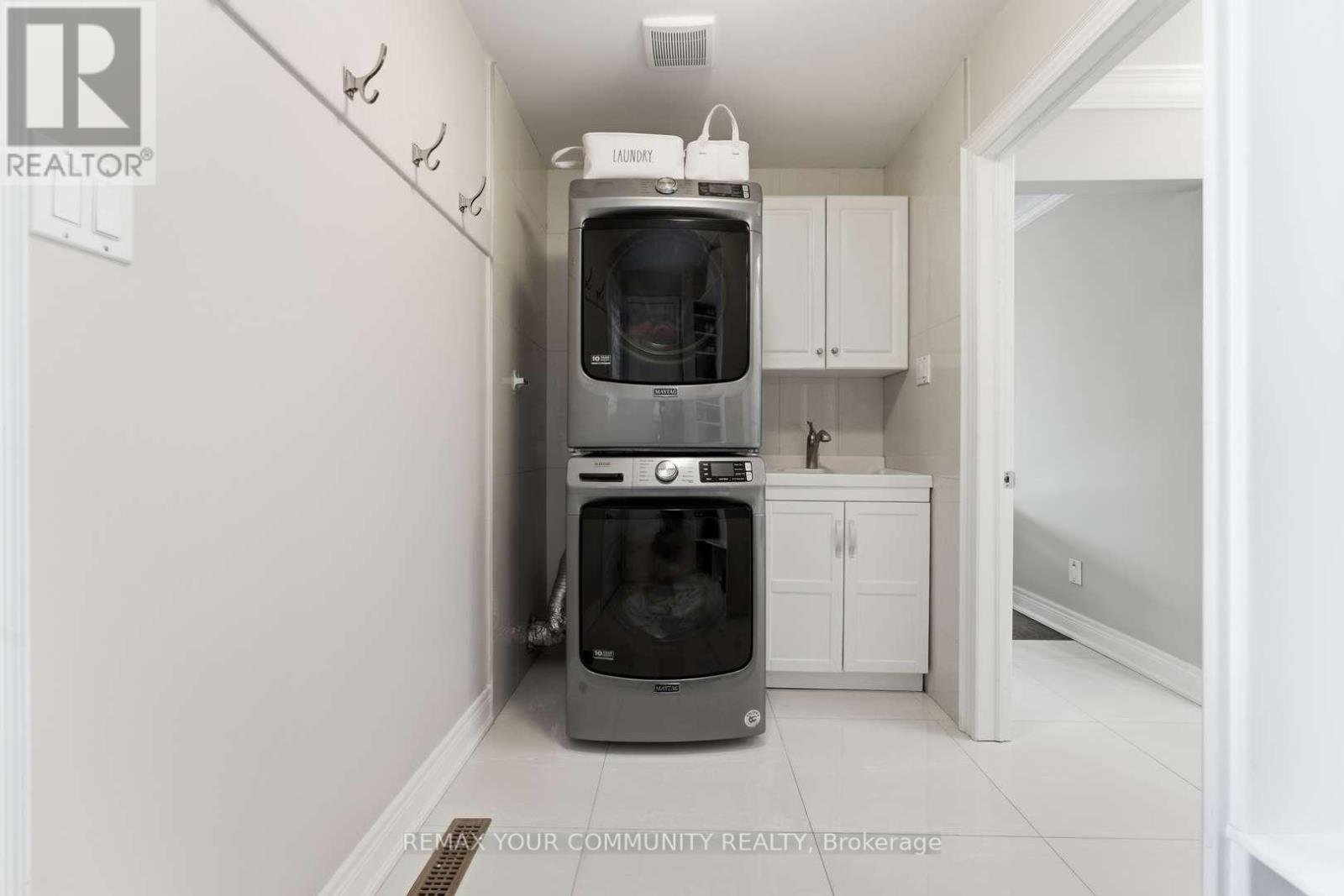 331 Kennedy Street W, Aurora, Ontario  L4G 6L7 - Photo 19 - N12828370