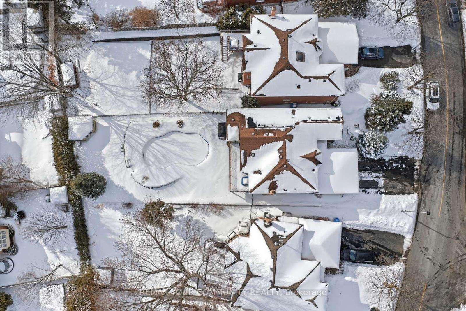 331 Kennedy Street W, Aurora, Ontario  L4G 6L7 - Photo 2 - N12828370