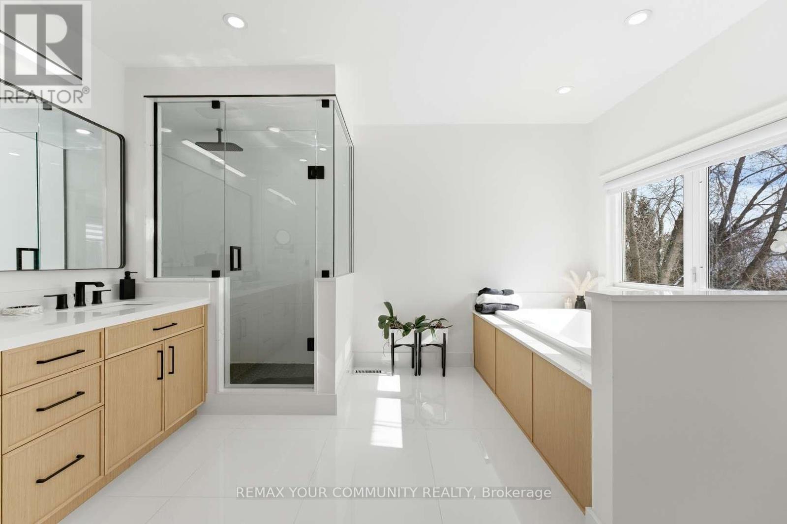 331 Kennedy Street W, Aurora, Ontario  L4G 6L7 - Photo 24 - N12828370