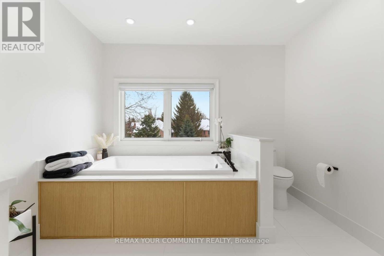 331 Kennedy Street W, Aurora, Ontario  L4G 6L7 - Photo 26 - N12828370