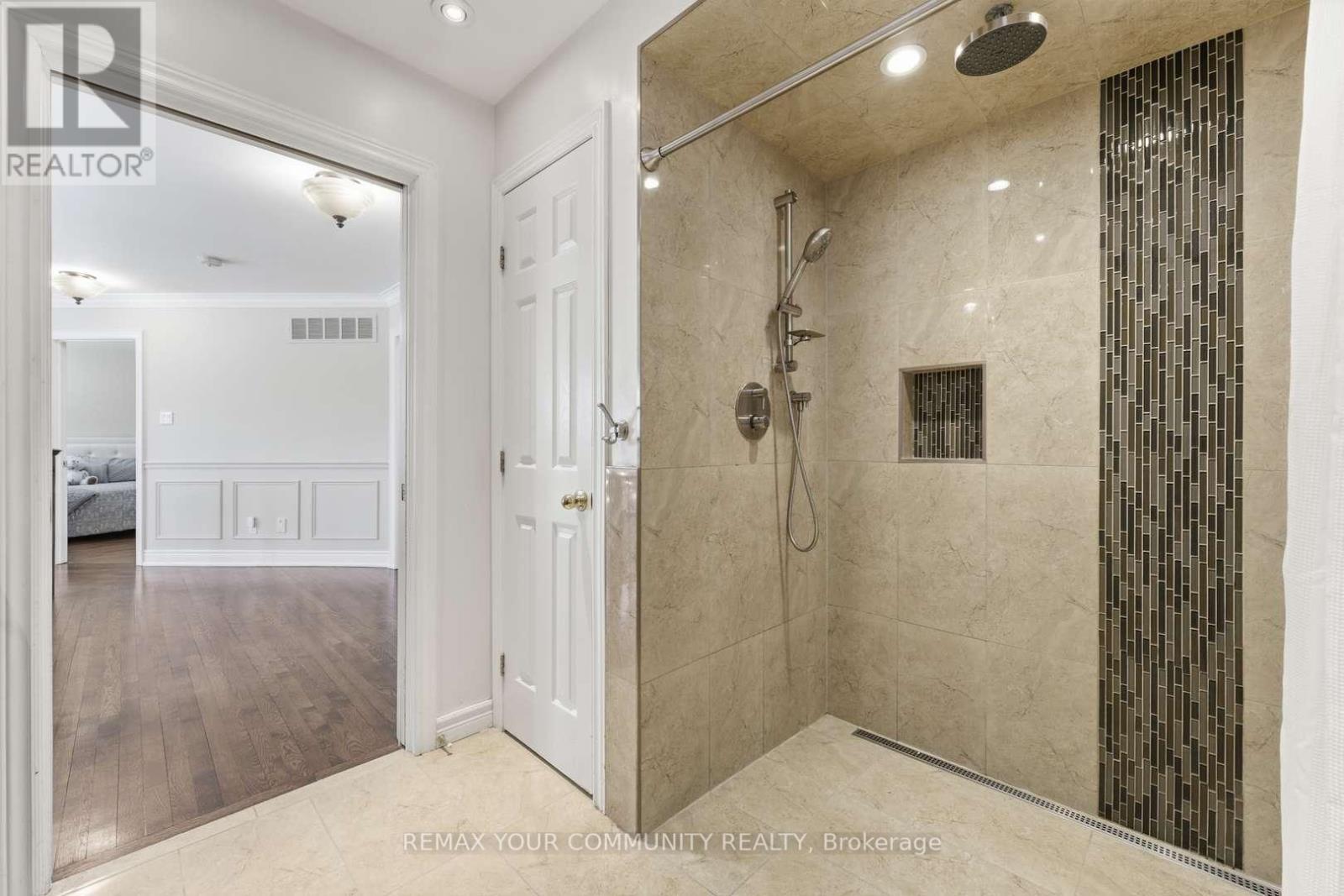 331 Kennedy Street W, Aurora, Ontario  L4G 6L7 - Photo 31 - N12828370