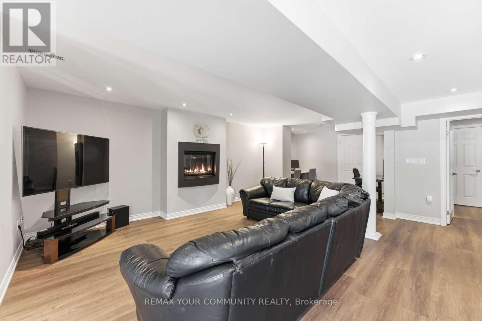 331 Kennedy Street W, Aurora, Ontario  L4G 6L7 - Photo 34 - N12828370