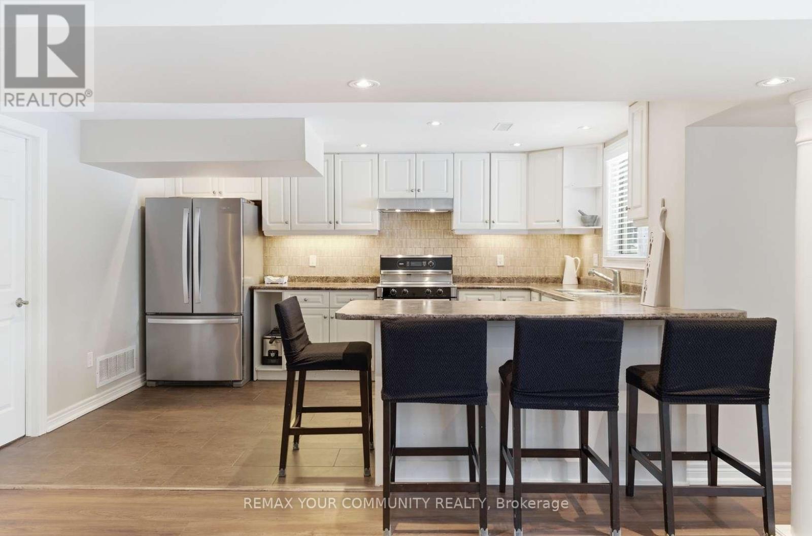 331 Kennedy Street W, Aurora, Ontario  L4G 6L7 - Photo 36 - N12828370