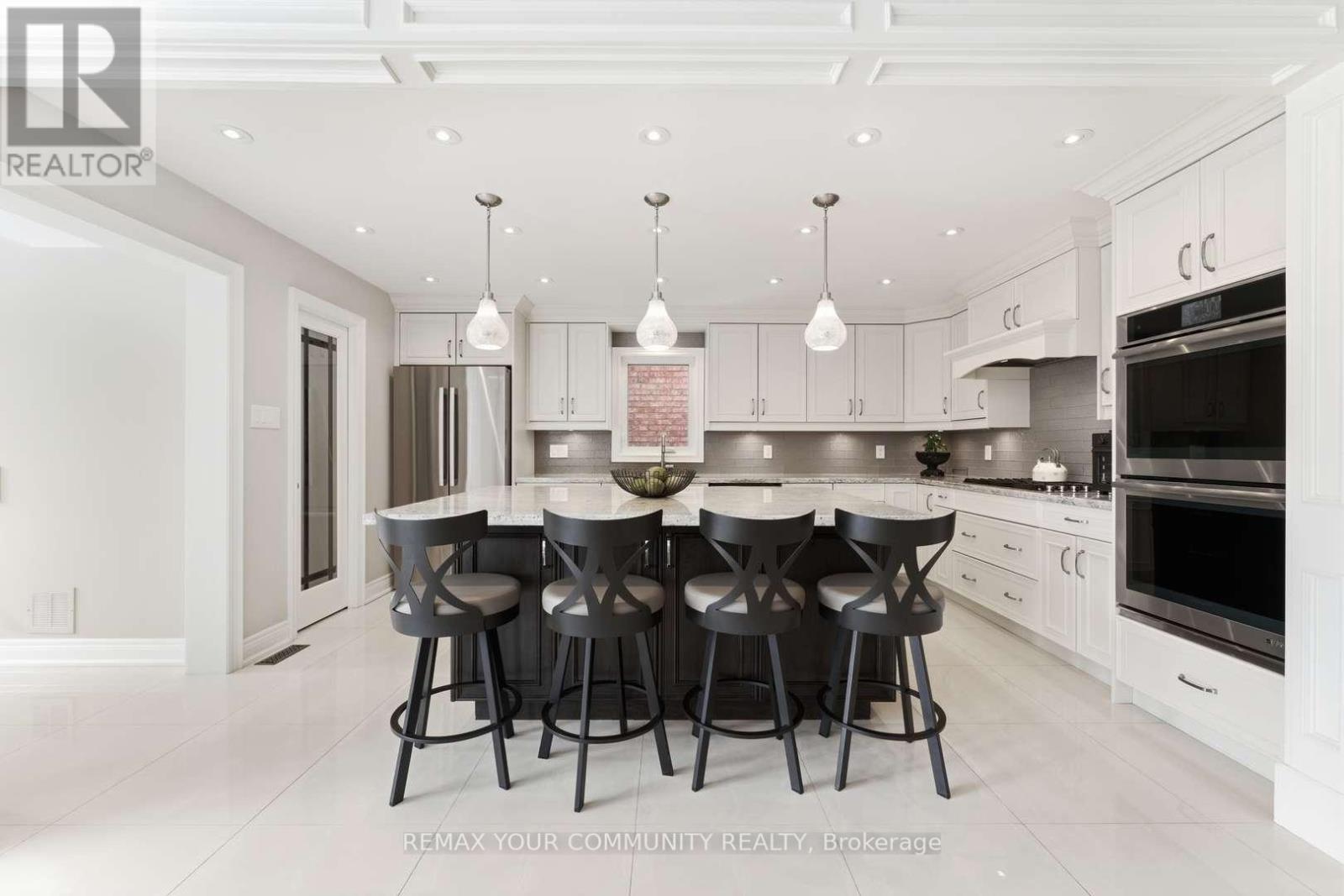 331 Kennedy Street W, Aurora, Ontario  L4G 6L7 - Photo 8 - N12828370